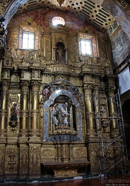 Роскошная! Церковь святого Францизска в Кито