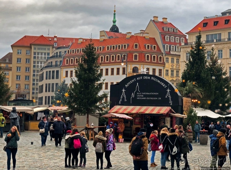 Альбом истории "Рождественские метаморфозы. Новая площадь Дрездена"