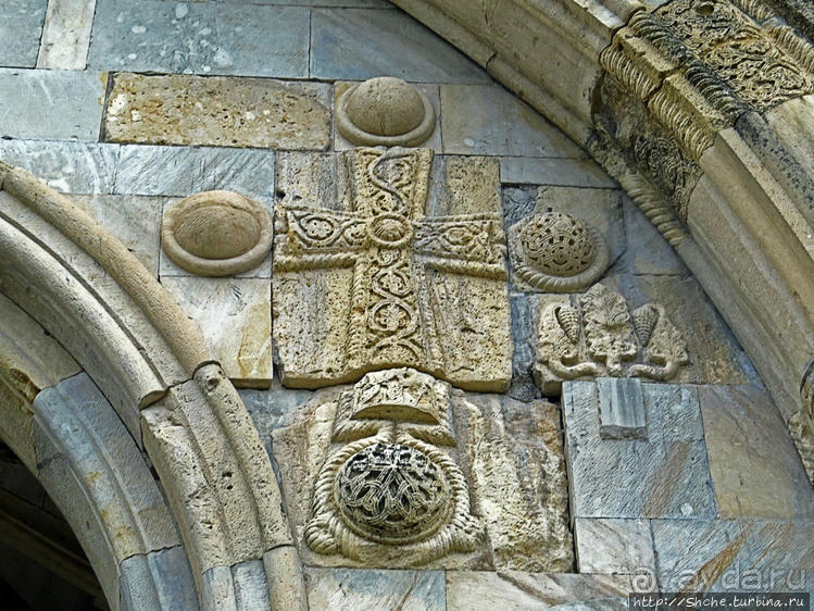 Храм Багра́та — символ единства Грузии