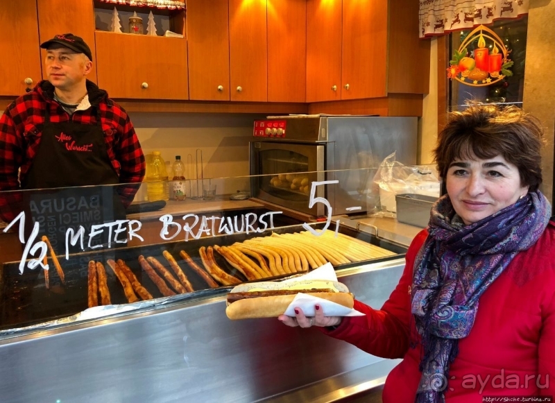 Striezelmarkts — одна из старейших рождественских ярмарок