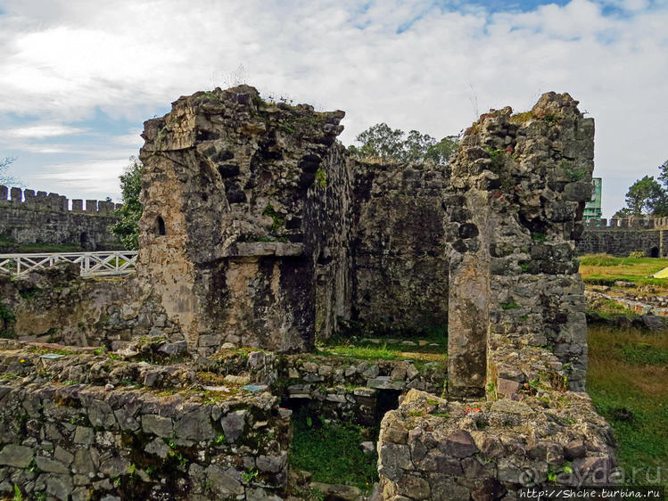 Гонио. И крепость, и музей, и могила апостола св. Матфия