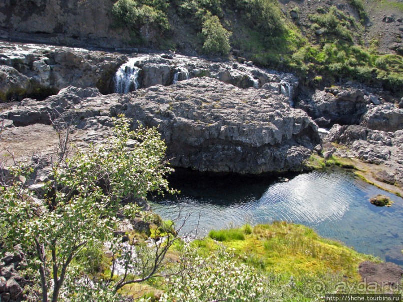 Barnafoss — такой недетский "детский водопад"
