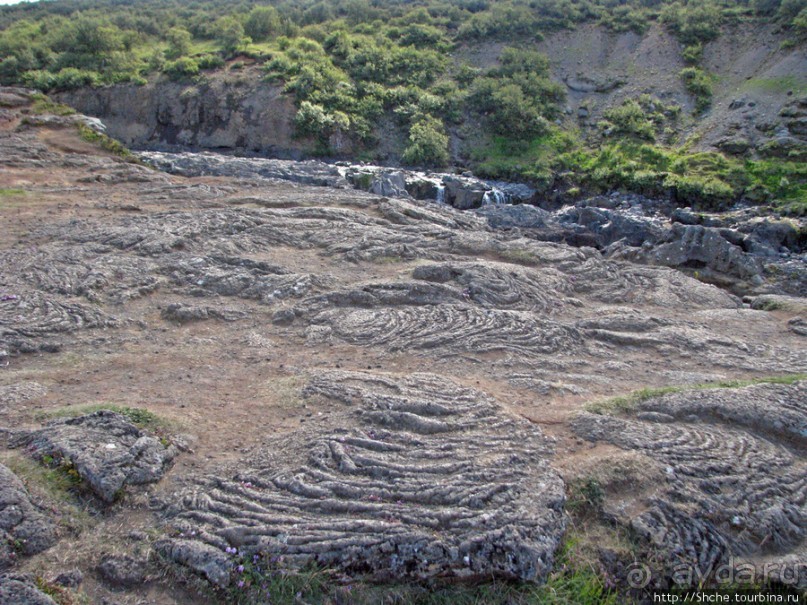 Barnafoss — такой недетский "детский водопад"