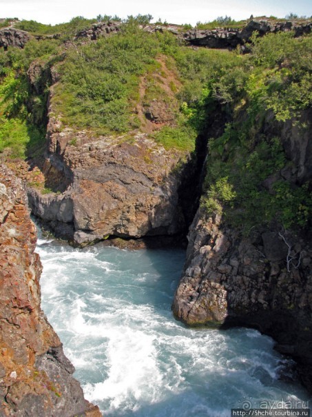 Barnafoss — такой недетский "детский водопад"