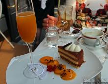 Сладости в пафосной атмосфере — кафе "Захер" в Вене