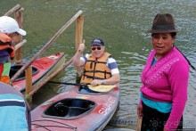 Девки в озере купались, мы на лодочке катались