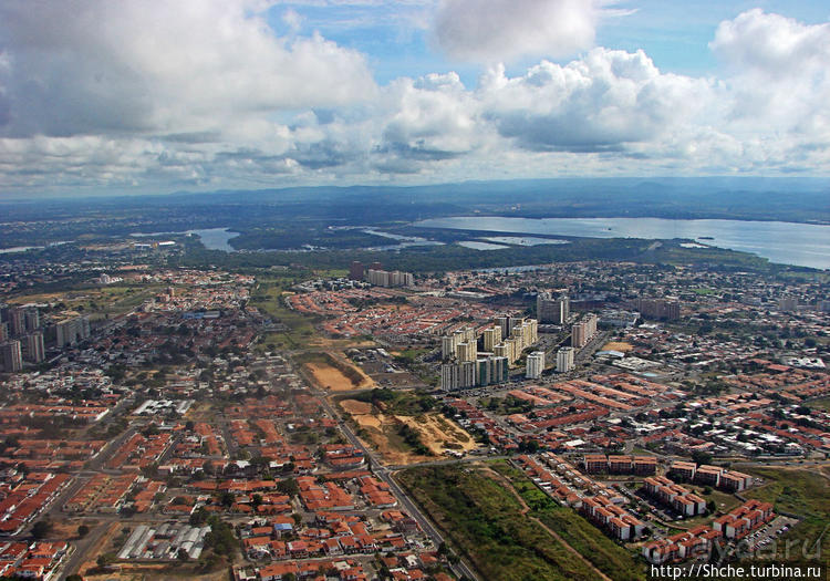 "Под крылом... зеленое море джунглей" Из Каракаса в Канайму