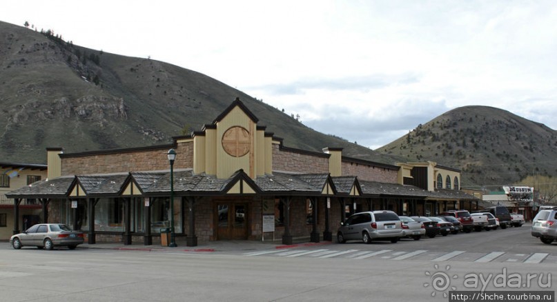 Джексон, сперва понравился, потом восхитил и влюбил в себя