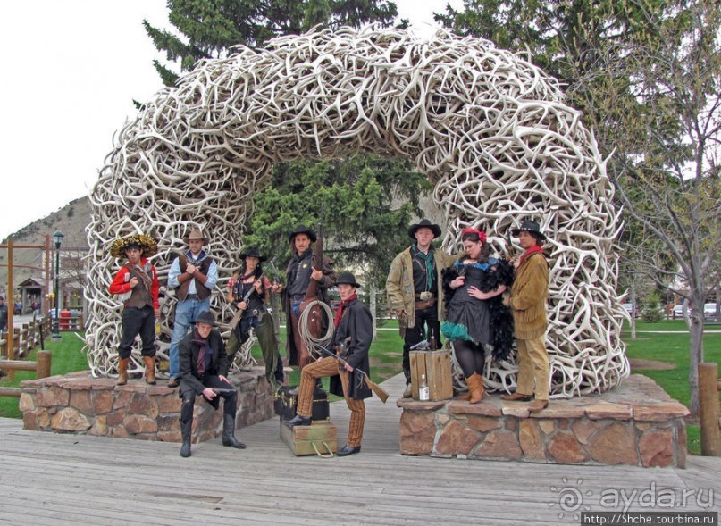 Джексон, сперва понравился, потом восхитил и влюбил в себя