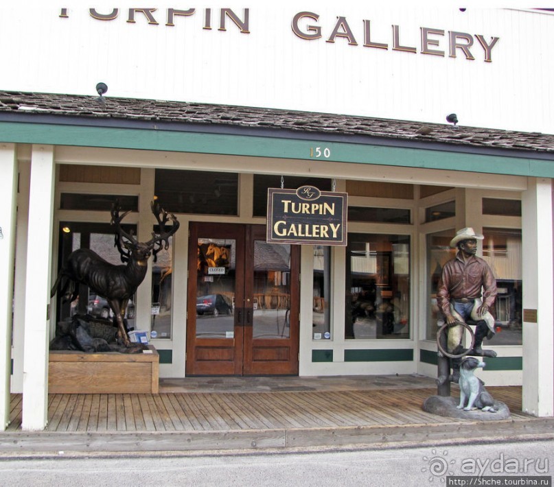 Джексон, сперва понравился, потом восхитил и влюбил в себя