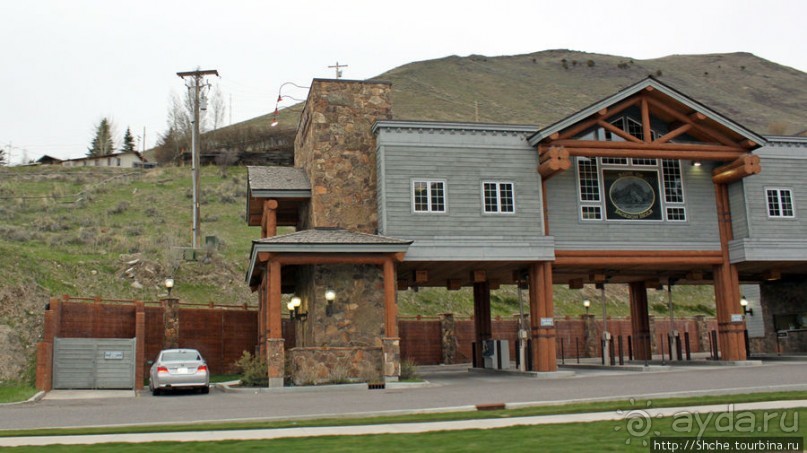 Джексон, сперва понравился, потом восхитил и влюбил в себя