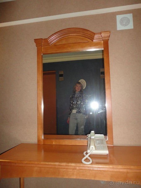 Потрясающий вид из номера на Ниагарский водопад