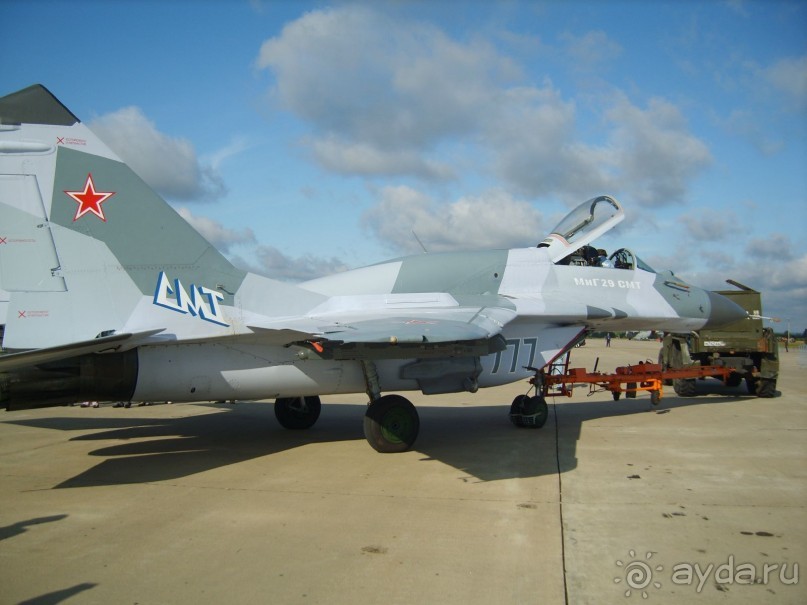 Все на МАКС смотреть на самолеты!