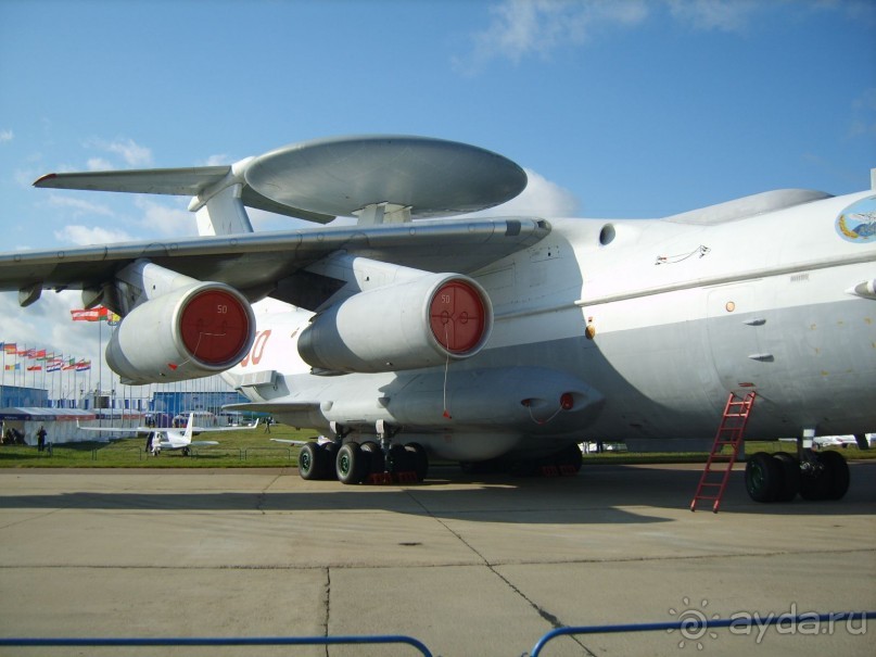 Все на МАКС смотреть на самолеты!