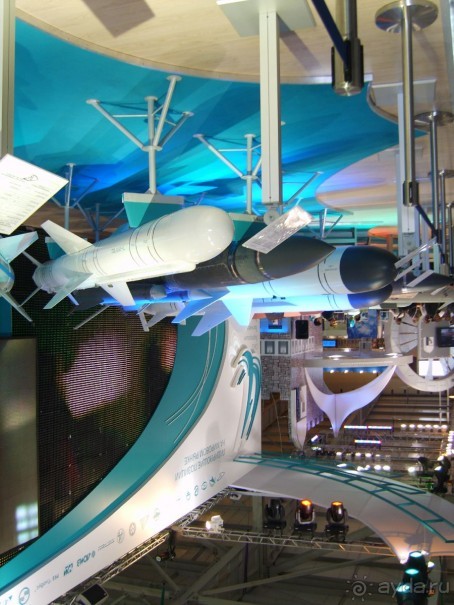 Все на МАКС смотреть на самолеты!