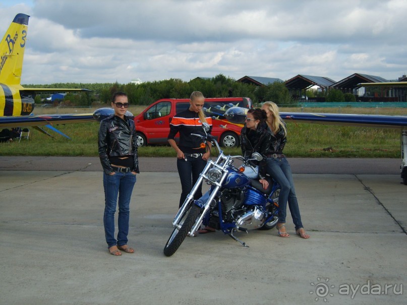 Все на МАКС смотреть на самолеты!