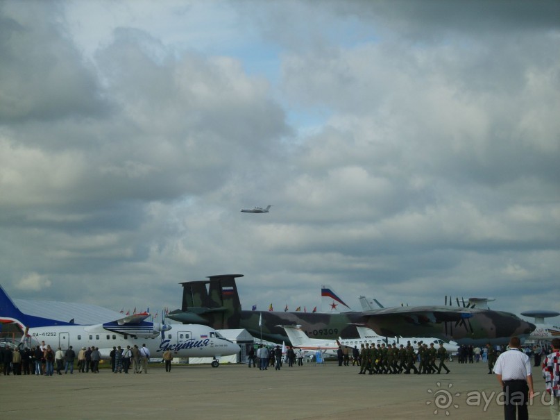 Все на МАКС смотреть на самолеты!