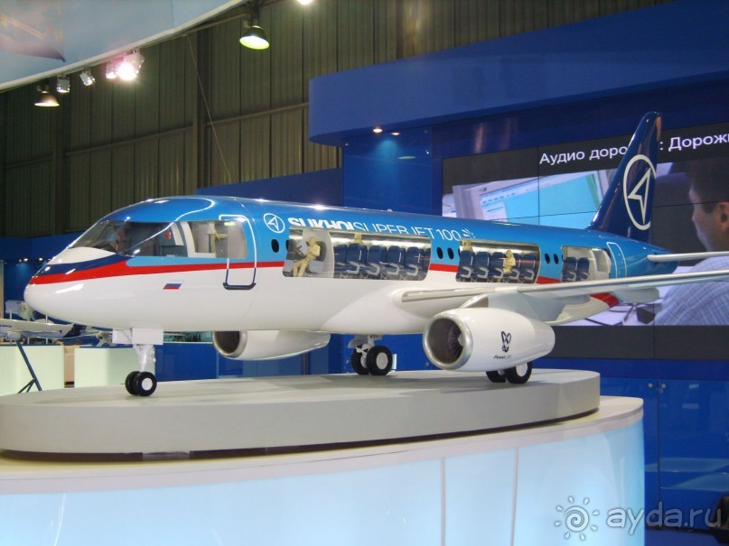 Все на МАКС смотреть на самолеты!