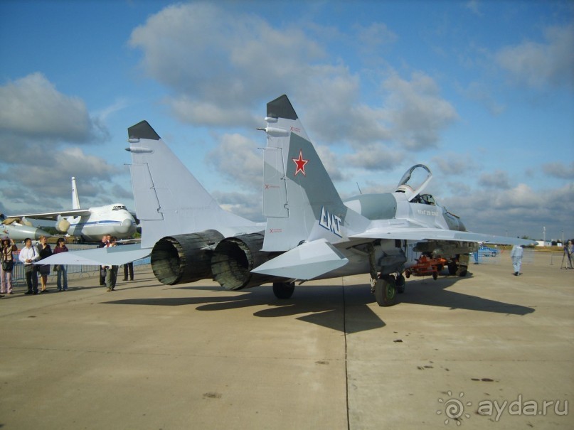 Все на МАКС смотреть на самолеты!