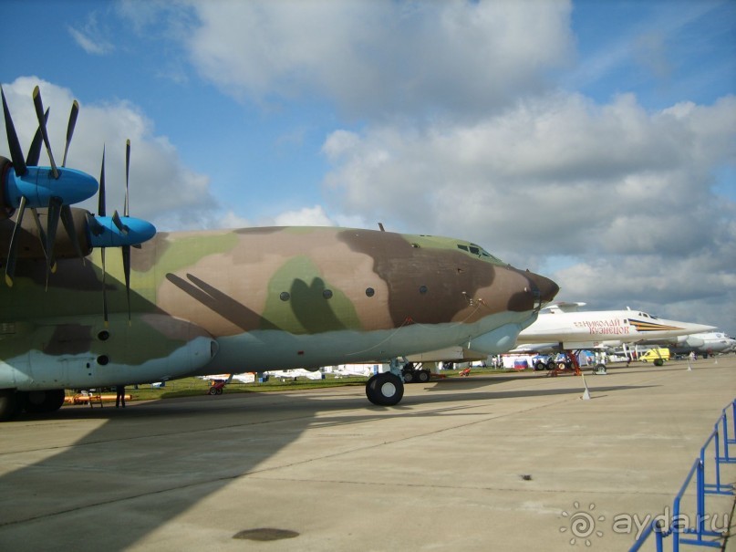 Все на МАКС смотреть на самолеты!