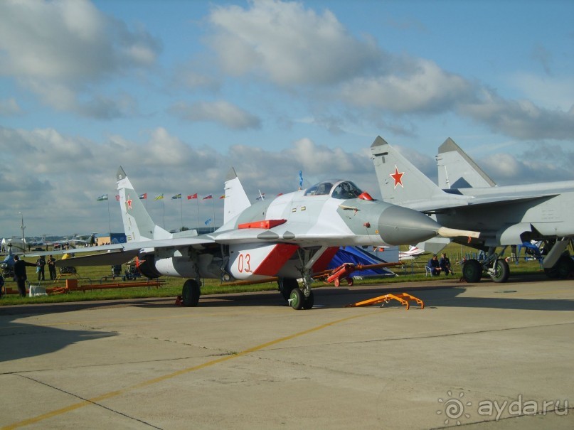 Все на МАКС смотреть на самолеты!