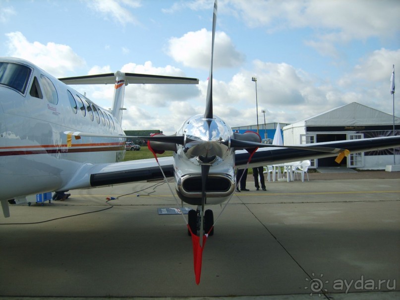 Все на МАКС смотреть на самолеты!