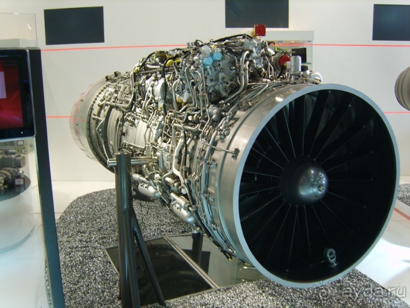 Все на МАКС смотреть на самолеты!