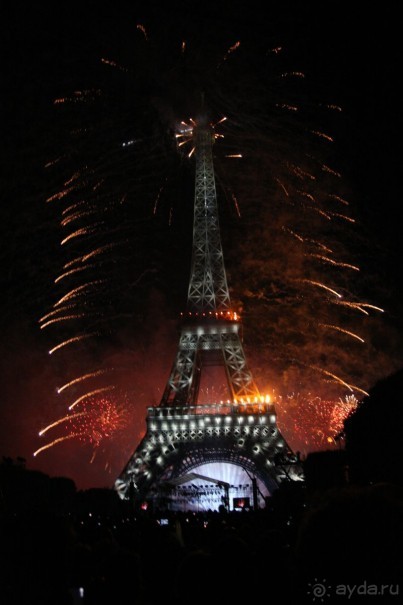 День взятия Бастилии в Париже