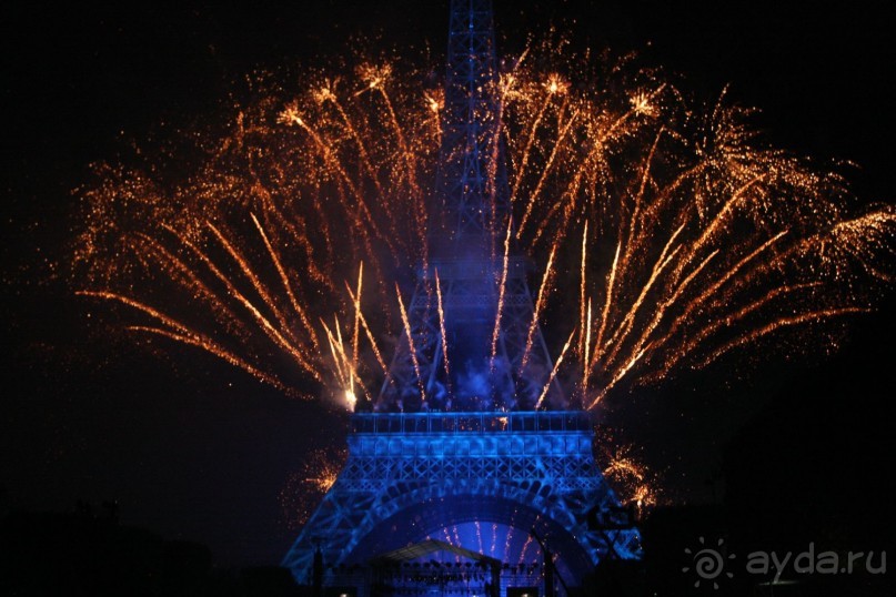 День взятия Бастилии в Париже