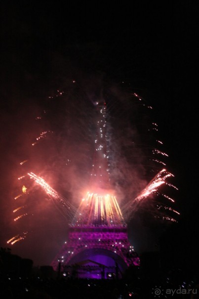 День взятия Бастилии в Париже