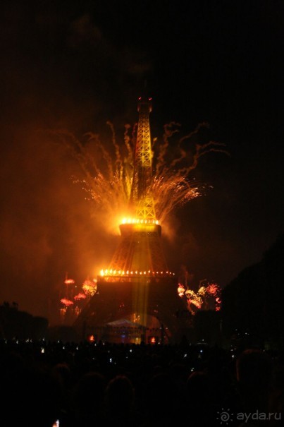 День взятия Бастилии в Париже