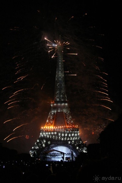 День взятия Бастилии в Париже