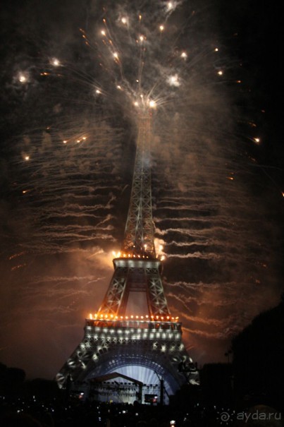 День взятия Бастилии в Париже