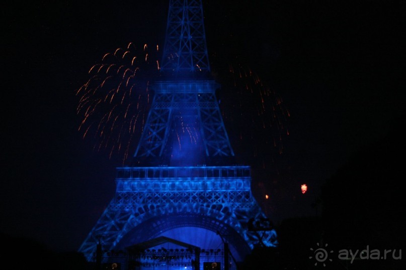 День взятия Бастилии в Париже