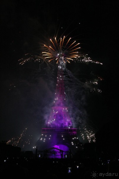 День взятия Бастилии в Париже