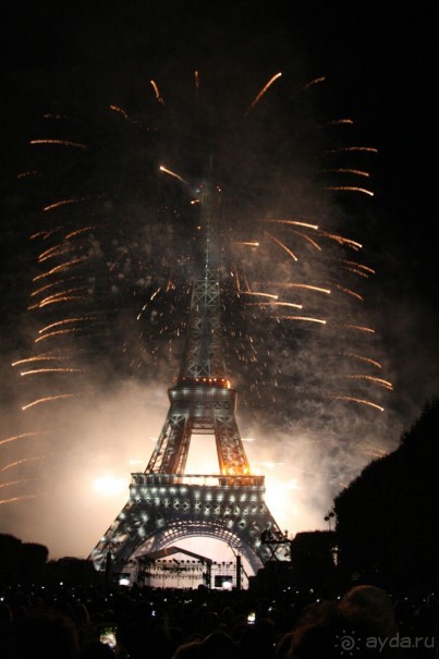 День взятия Бастилии в Париже