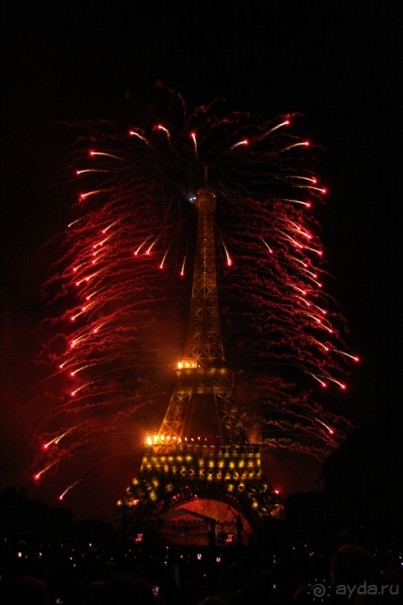 День взятия Бастилии в Париже