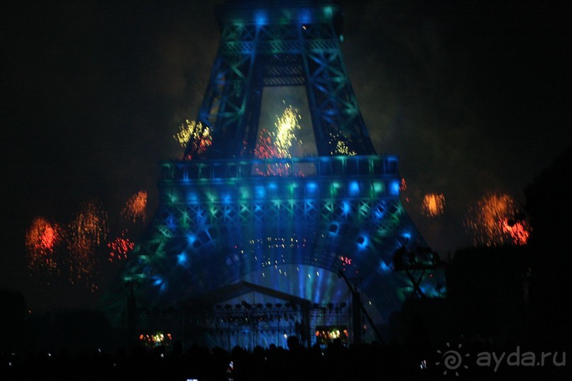 День взятия Бастилии в Париже