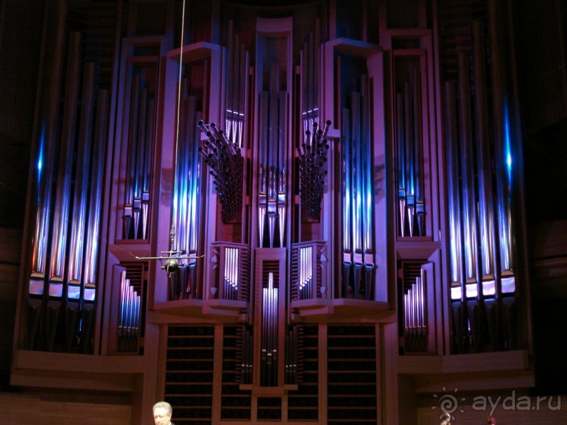 Потрясающая атмосфера, созданная для восприятия прекрасной музыки