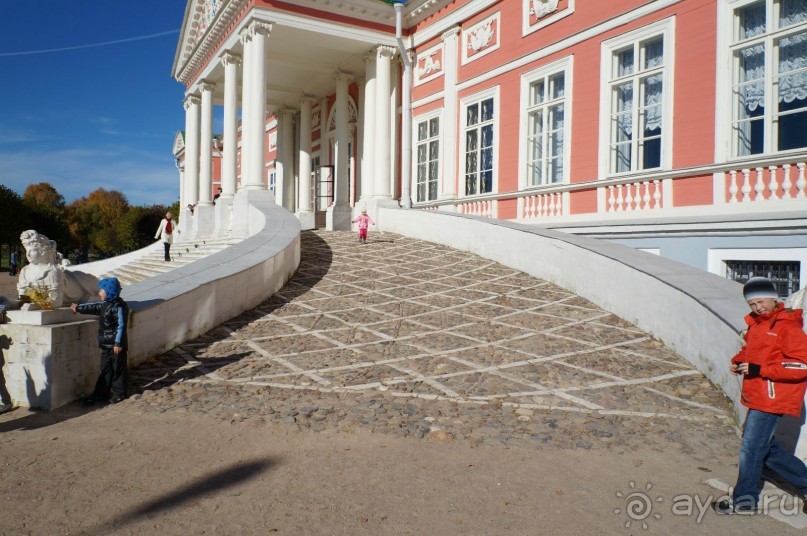 Усадьба Кусково в мае и октябре