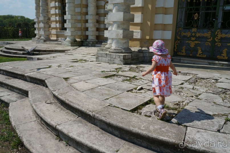Усадьба Кусково в мае и октябре Усадьба Кусково в мае и октябре