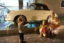 Музей ретро-автомобилей / комплекс Автовилль (м. Фрунзенская) Музей ретро-автомобилей / комплекс Автовилль (м. Фрунзенская)