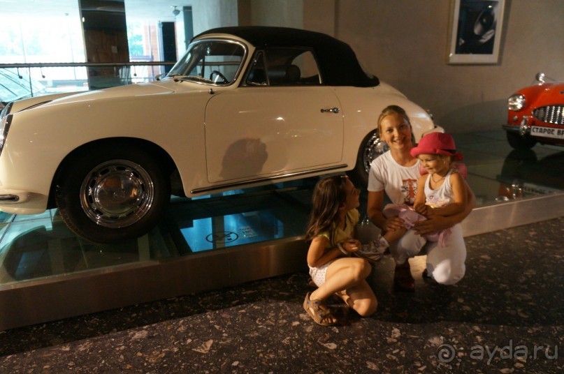 Музей ретро-автомобилей / комплекс Автовилль (м. Фрунзенская)