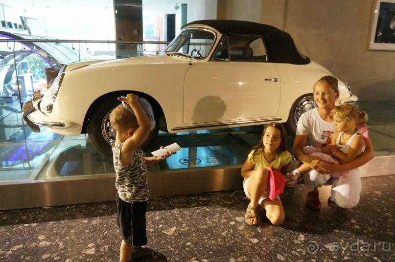 Музей ретро-автомобилей / комплекс Автовилль (м. Фрунзенская)