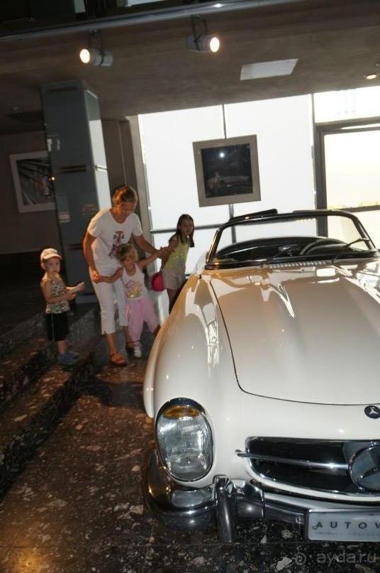 Музей ретро-автомобилей / комплекс Автовилль (м. Фрунзенская)