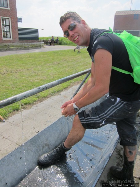 Как нас засасывало в голландской провинции Гронинген.