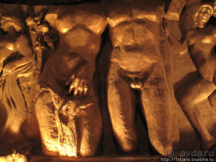 Огни Москвы и яблоко камасутры З. Церетели