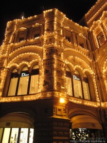 Огни Москвы и яблоко камасутры З. Церетели