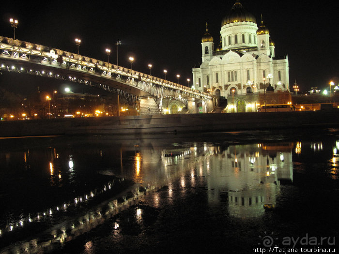 Огни Москвы и яблоко камасутры З. Церетели