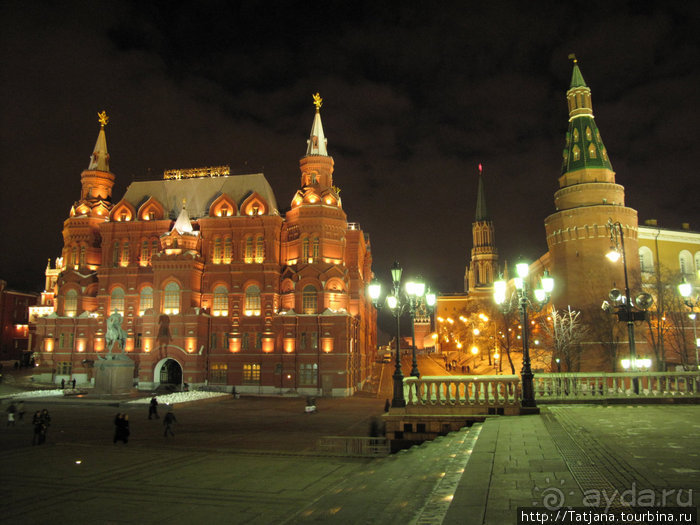 Огни Москвы и яблоко камасутры З. Церетели